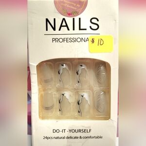 Press On Nails - White French Tips w/ Designs